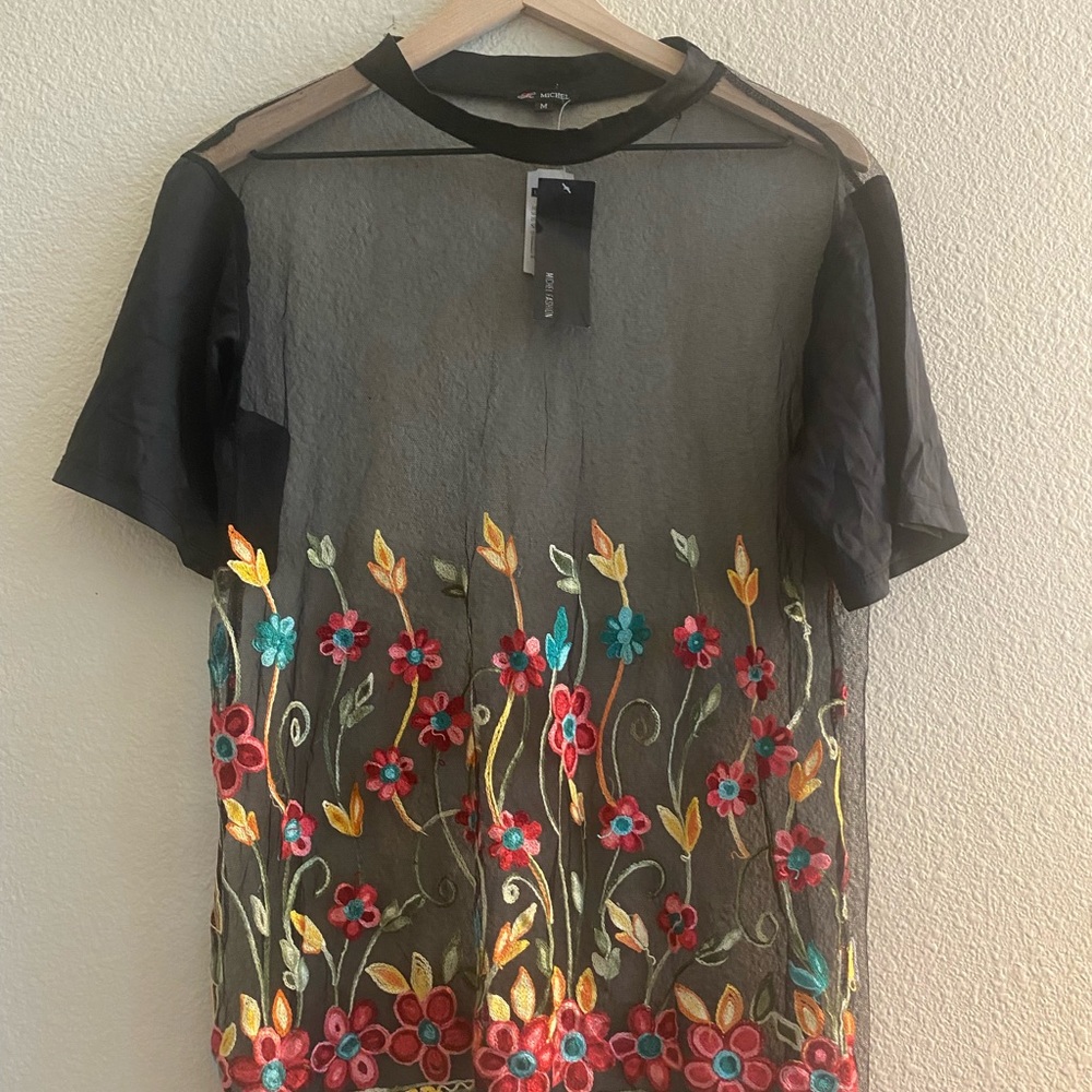 See through black shirt: also can be worn with swim set